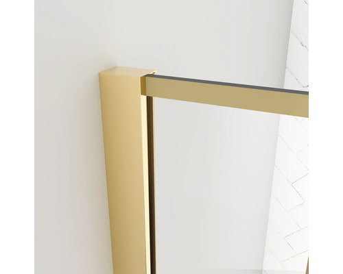 Detailní pohled na sprchový rám s kovovými prvky