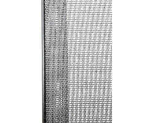 Detailní záběr sítě proti hmyzu