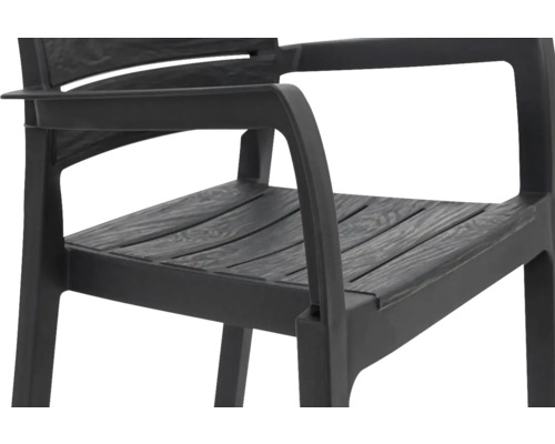 Plastová židle s područkami