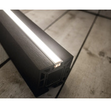 LED osvětlovací profil pro nepřímé osvětlení