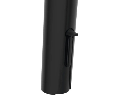 Detailní pohled na černou nádobu se zavíráním