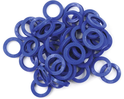 Mnoho plastových kroužků