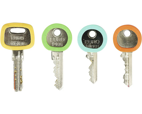 Čtyři klíče s barevnými rukojeťmi