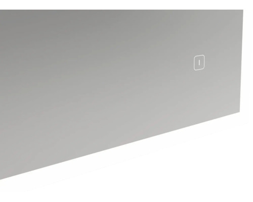 Detail zrcadla s osvětlením