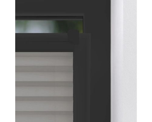 Detail žaluzie na okně