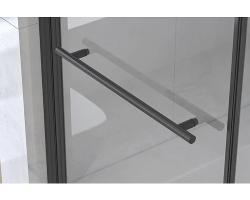 Detail sprchového koutu s madlem