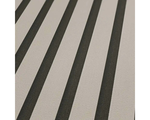 Tapeta s pruhovaným vzorem