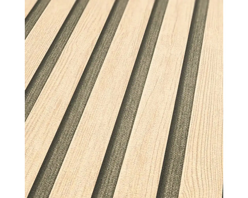 Detail dřevěného obložení stěn s žebrovaným designem