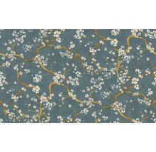 Tapeta s květinovým vzorem a motivy větví