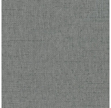 Detailní záběr šedé tapety s jemnou texturou