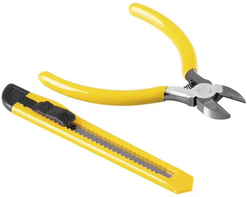 Boční štípací kleště a řezák na koberce