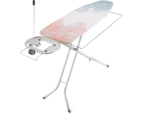 Žehlicí prkno s odkládací plochou na žehličku a odkládací plochou na prádlo