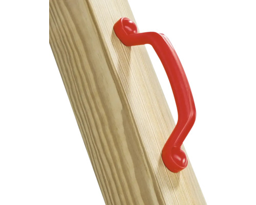 Červená rukojeť na dřevě