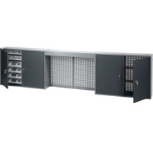 Dílenská skříň s posuvnými dveřmi a děrovanou stěnou