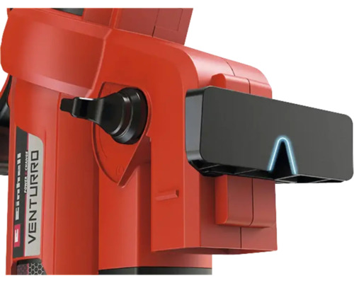 Detail červeného nástroje Einhell Venturro s černým příslušenstvím