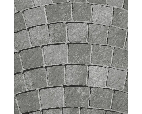 Šedé dlažební kostky v obloukovém vzoru