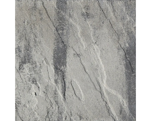 Šedá betonová dlaždice s texturovaným povrchem