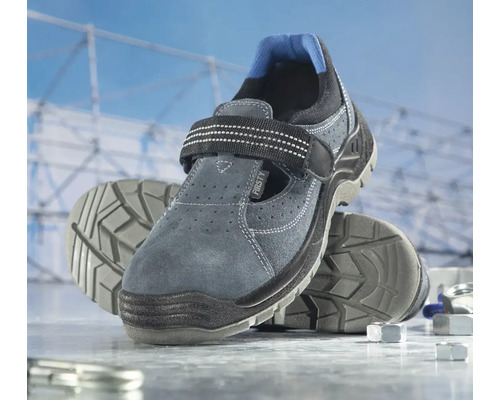 Šedá bezpečnostní obuv se suchým zipem