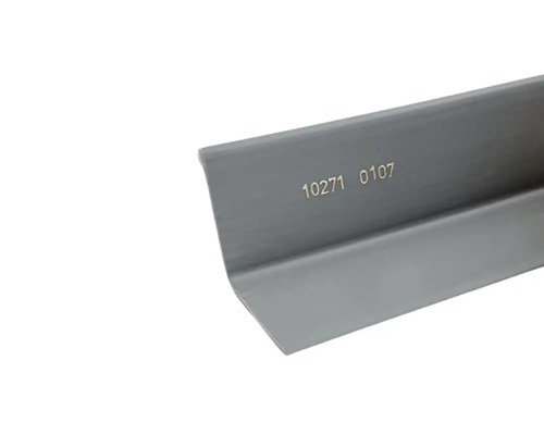 Rohová lišta z plastu