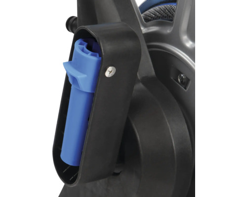 Detailní pohled na box na hadici s příslušenstvím