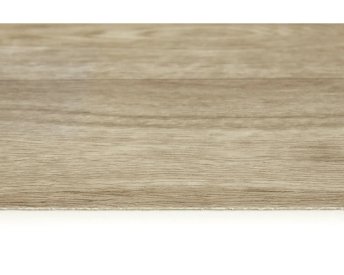 Detail laminátové podlahy s dekorem dřeva.