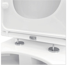 Detailní pohled na WC sedátko s automatickým sklápěním a upevněním