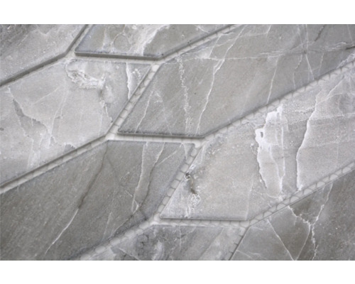 Detailní záběr šedé mramorové mozaiky