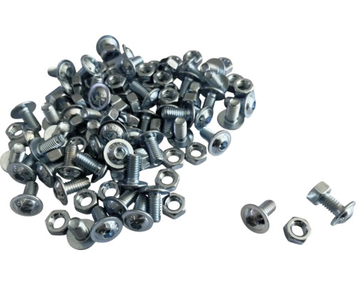 Hromada šroubů a matic