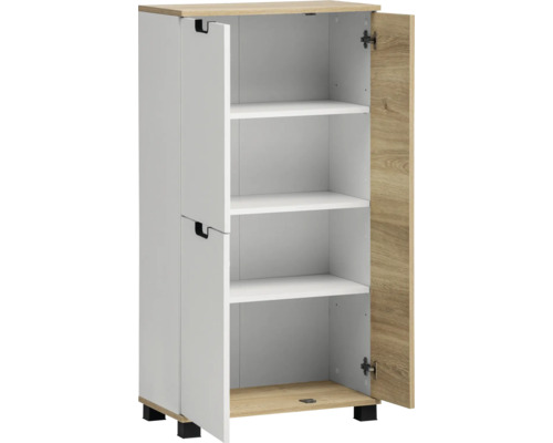 Otevřená koupelnová skříňka s policemi a dvěma dvířky