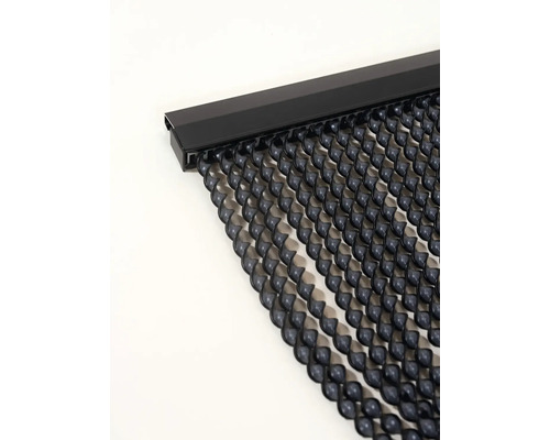 Závěs se spirálami jako ochrana proti hmyzu