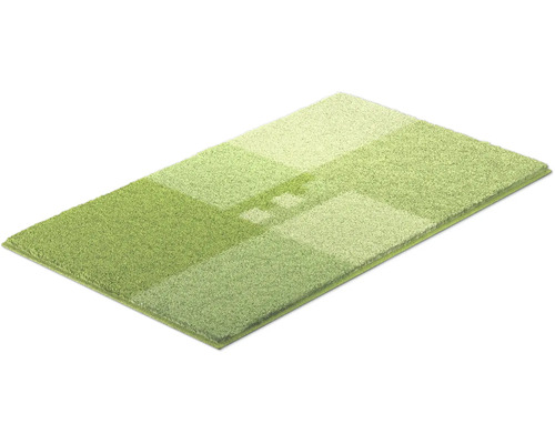 Zelený koberec s obdélníkovým vzorem