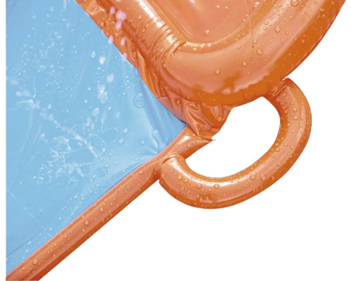 Detailní záběr nafukovací skluzavky s rukojetí