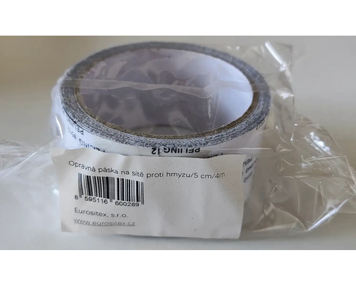 Opravná páska na sítě proti hmyzu, pět centimetrů krát čtyři metry