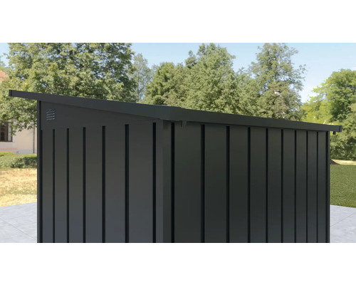 Kovová zahradní skříň s lamelovou strukturou