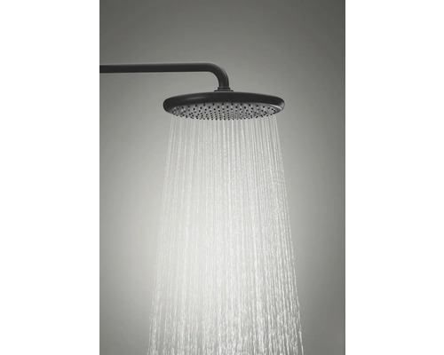 Dešťová sprcha s proudem vody