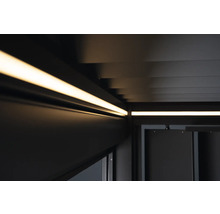 Detailní pohled na terasové zastřešení s integrovaným LED osvětlením