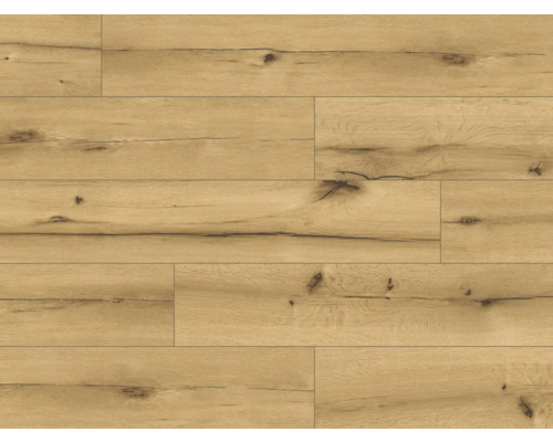 Položená laminátová podlaha se vzhledem dřeva