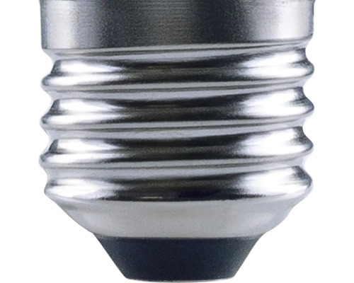 Detail objímky žárovky E27