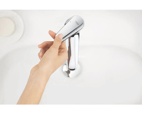 Jednopáková baterie na umyvadle s rukou