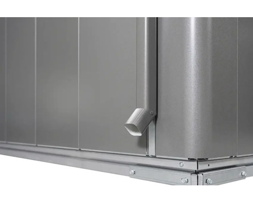 Detail zahradního domku s okapem a rámem.