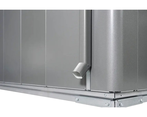 Detailní pohled na zahradní domek s okapem