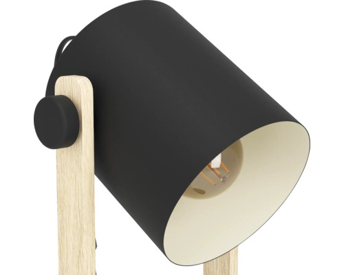 Stolní lampa s dřevěnou nohou a stínidlem