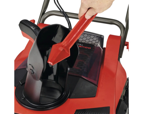 Čisticí nástroj pro sněhovou frézu v provozu