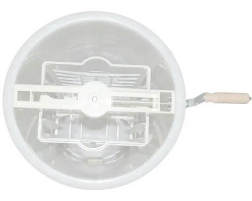 Ždímačka prádla s ruční klikou