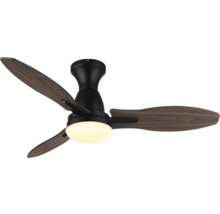 Stropní ventilátor se třemi lopatkami a integrovanou lampou