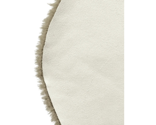 Koberec s vlněnou strukturou