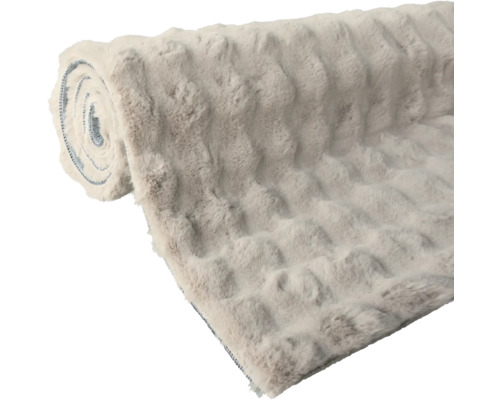 Srolovaný koberec s krátkým vlasem