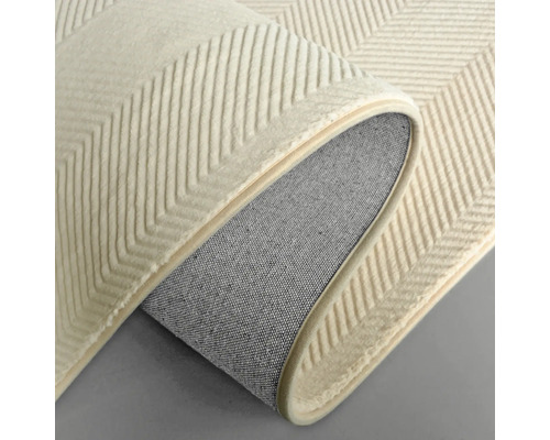 Koberec se vzorem rybí kosti