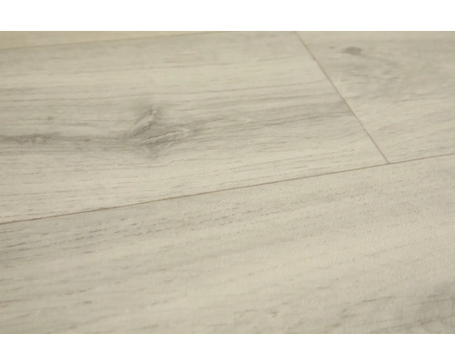 Detail laminátové podlahy s dřevěnou strukturou