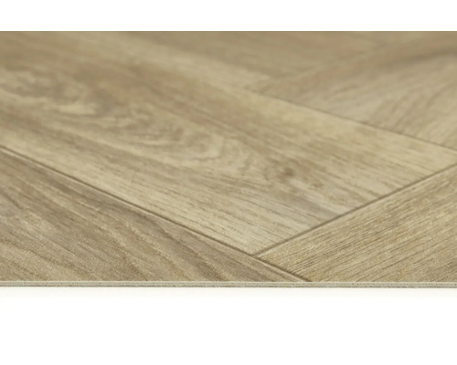 Detail vinylové podlahy ve vzoru rybí kosti